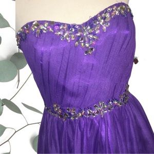 Beautiful purple ball gown - NWT!